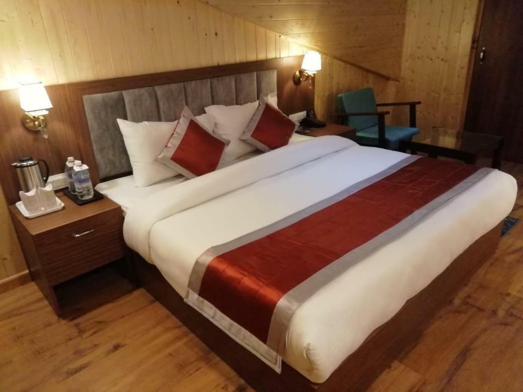 The Laurent And Banon Resorts Manāli Zewnętrze zdjęcie